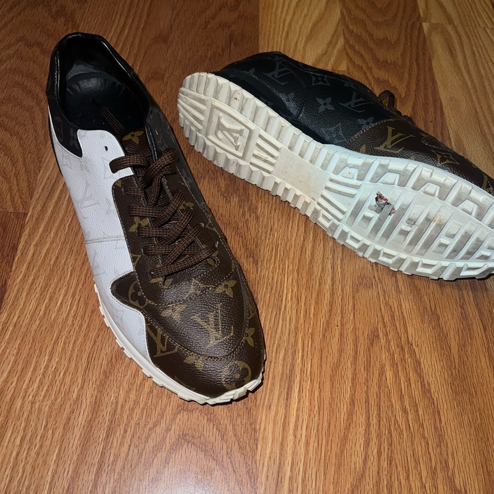 Louis Vuitton Run Away Sneaker “Tri-Color” - Picture 4 of 4
